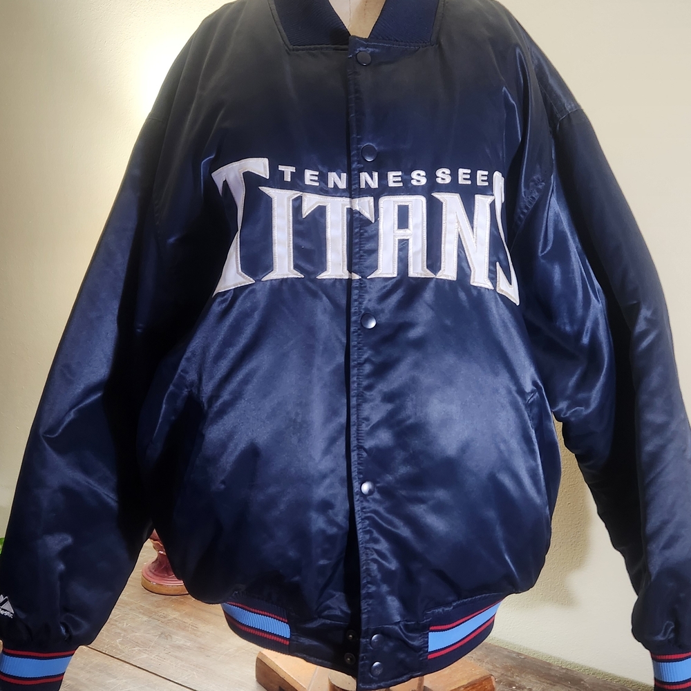 Mens XL, 'Majestic' Tennessee Titans Bomber Jacket, EUC